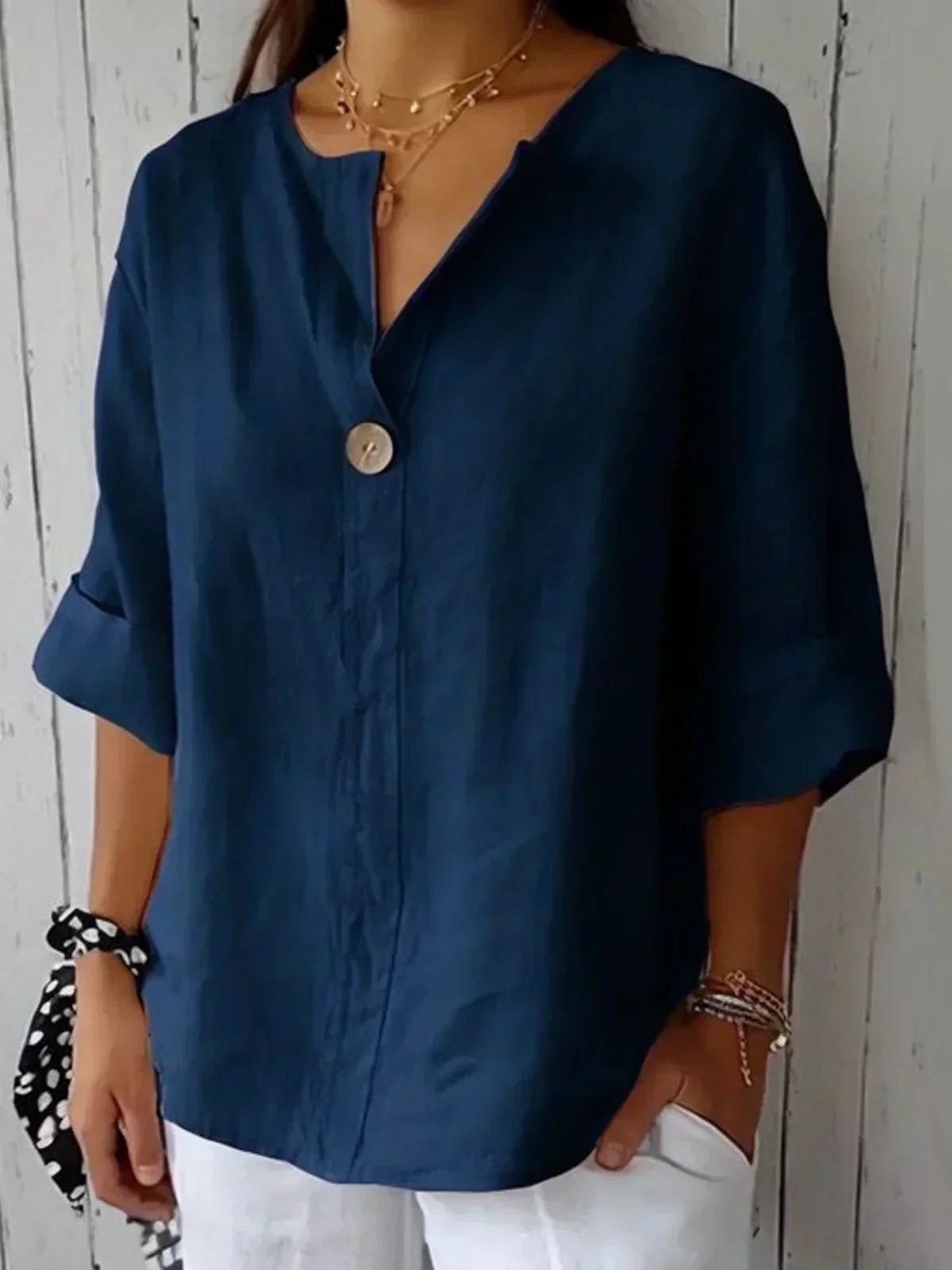 Freja Elegant Loose-Fit Blouse