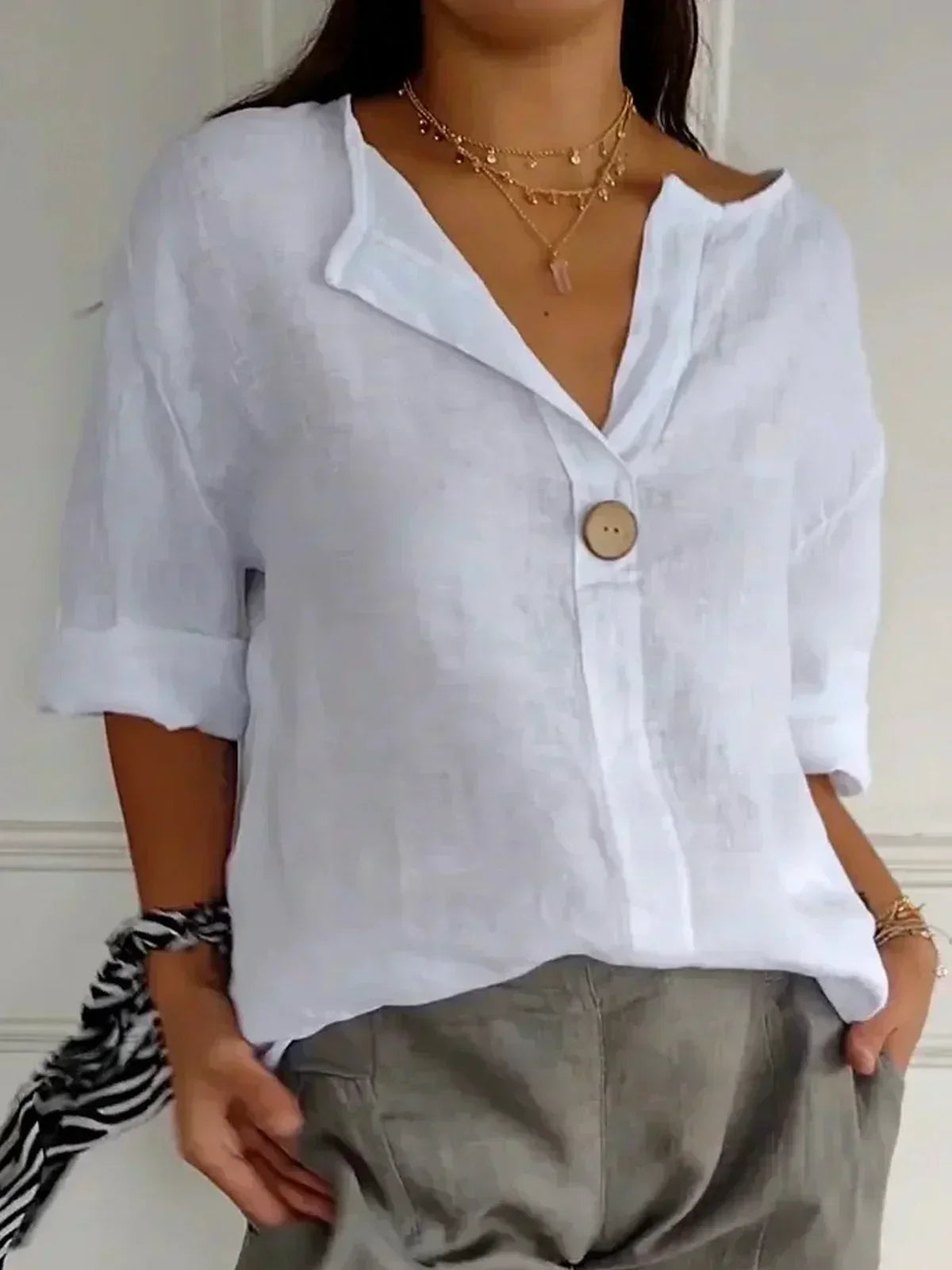 Freja Elegant Loose-Fit Blouse
