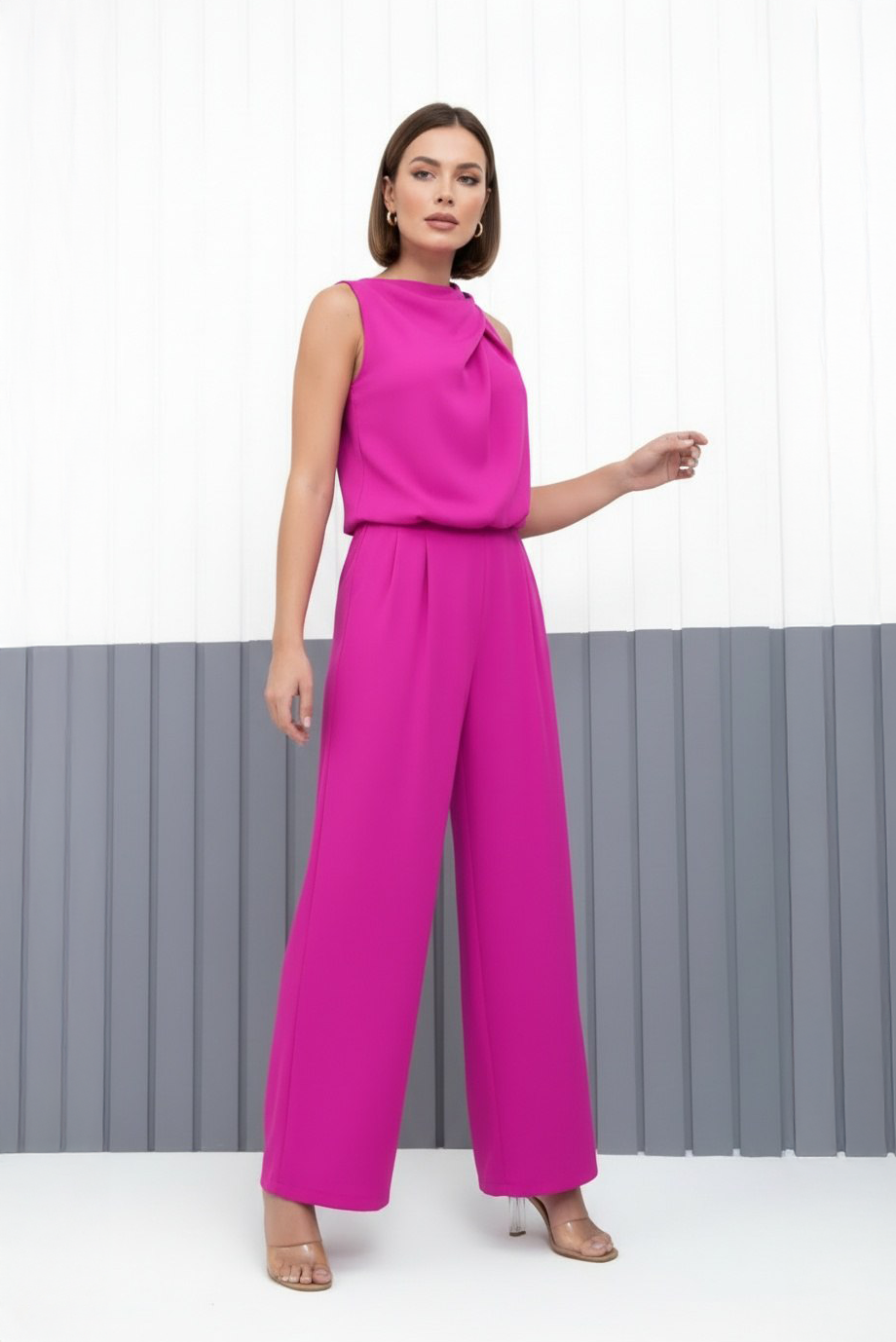 Élise Elegant Sleeveless Jumpsuit
