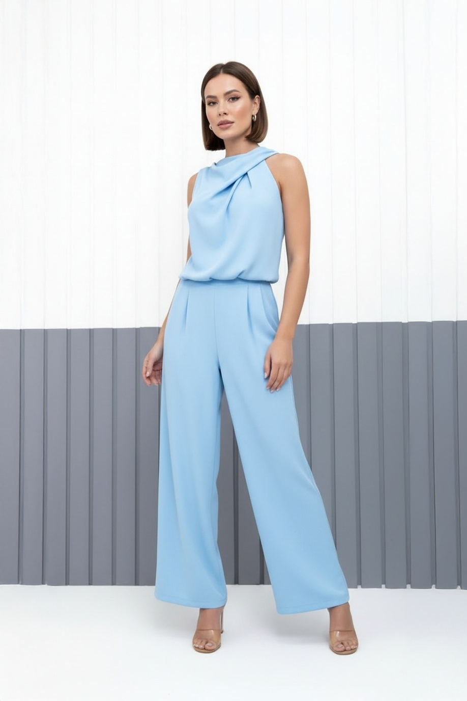 Élise Elegant Sleeveless Jumpsuit