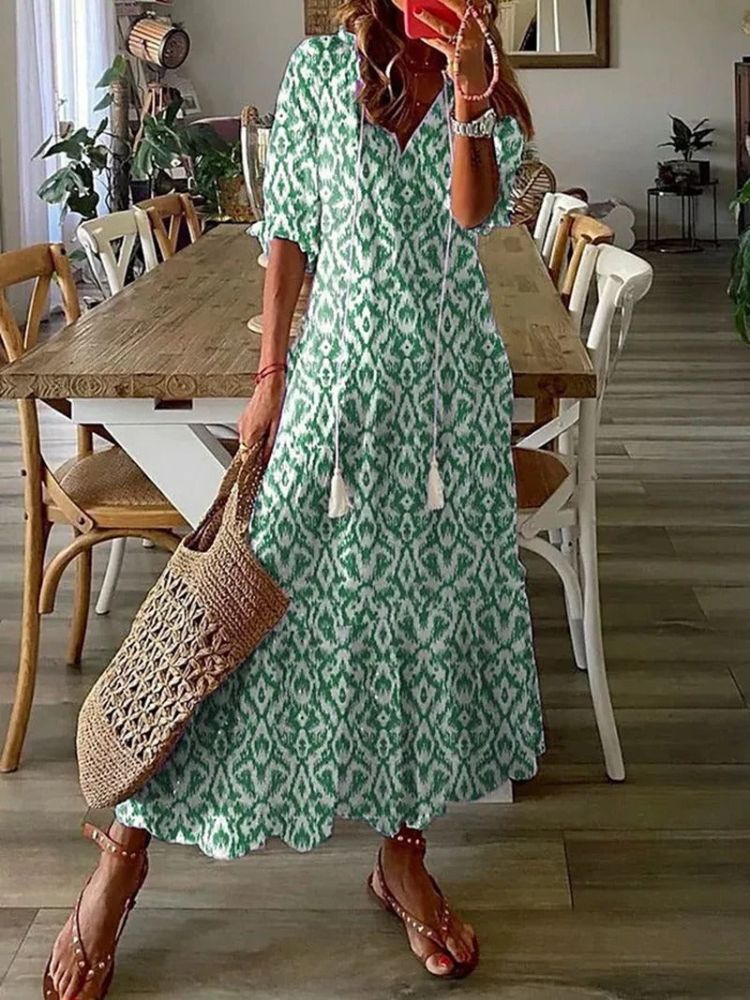 Élodie Velvet Floral Maxi Dress