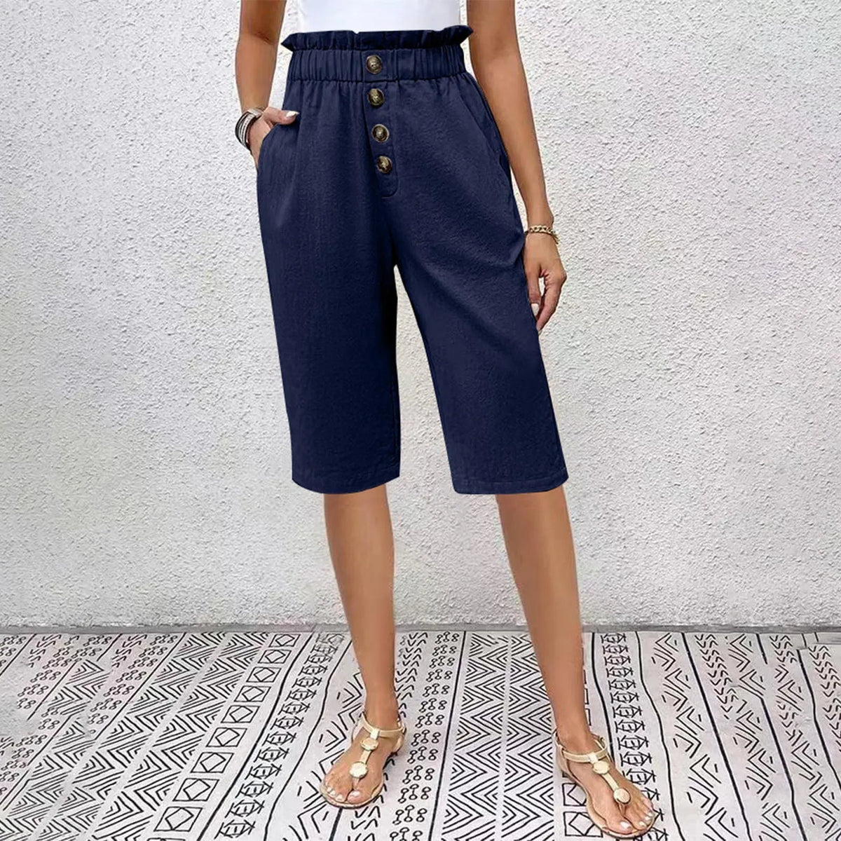 Éloane Buttoned Linen-Cotton Bermuda Shorts