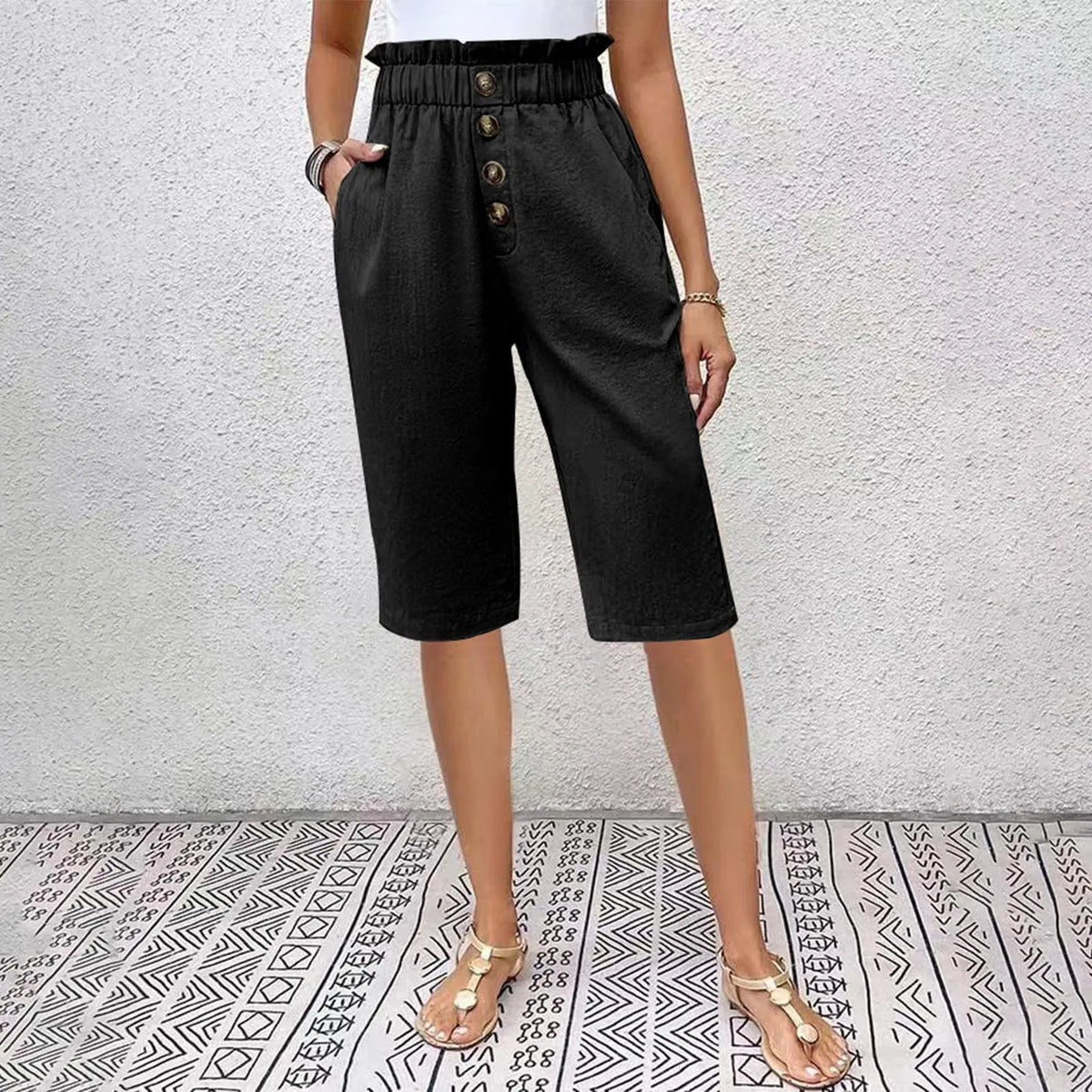 Éloane Buttoned Linen-Cotton Bermuda Shorts