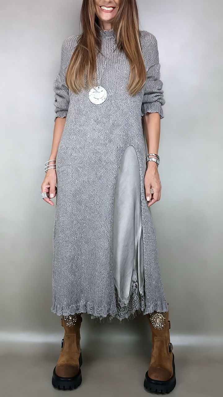 Anarise Elegant Maxi Dress