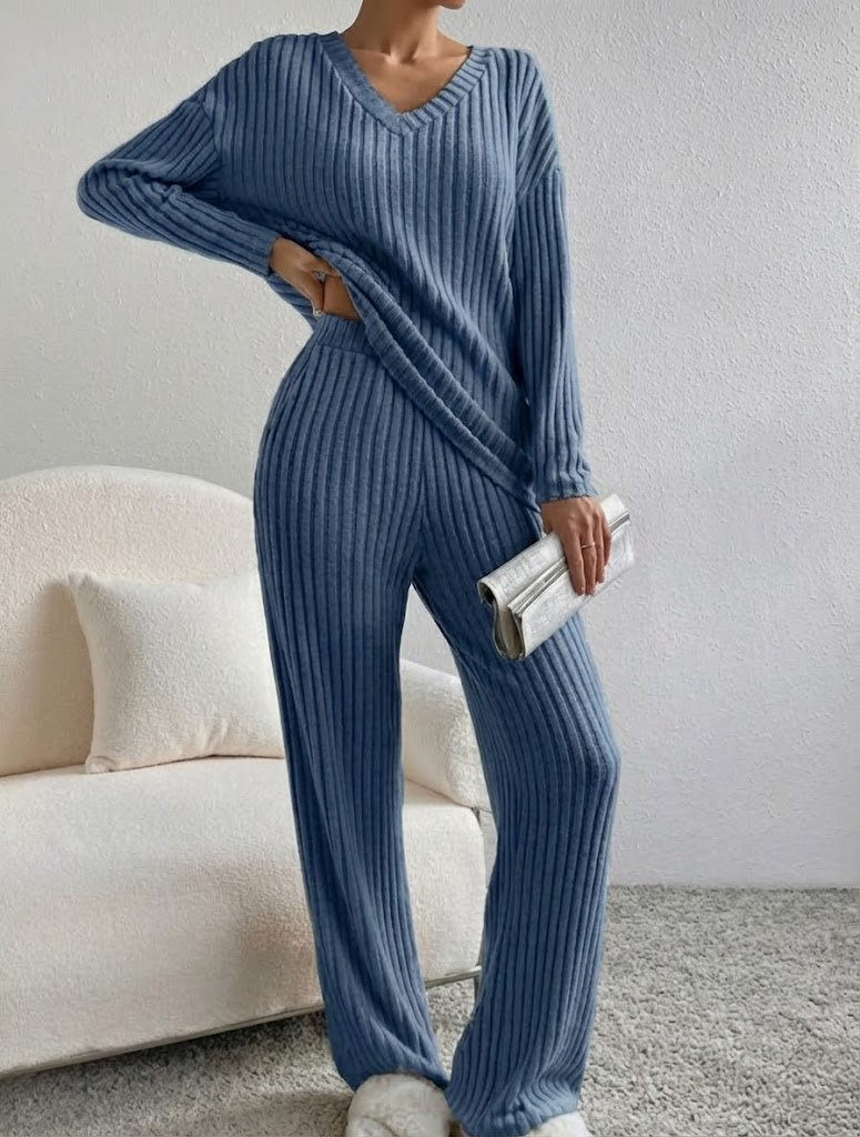 Arabella Elegant Relaxed Set